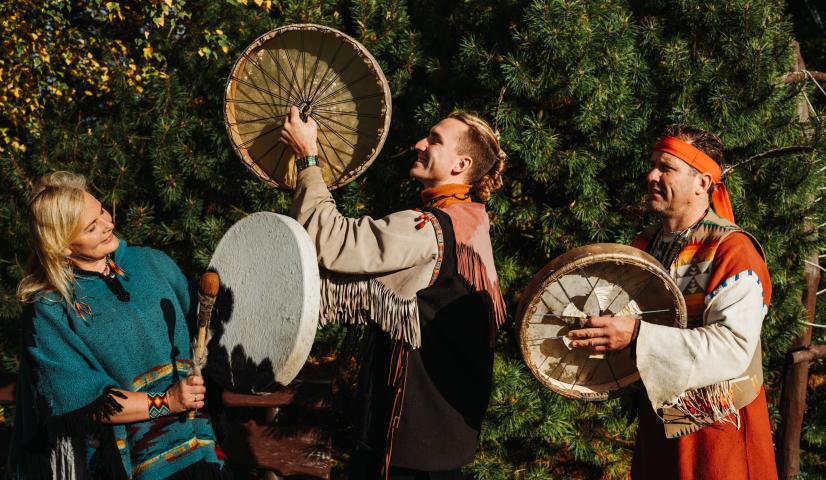Indėniškų būgnų ir dainų ratas