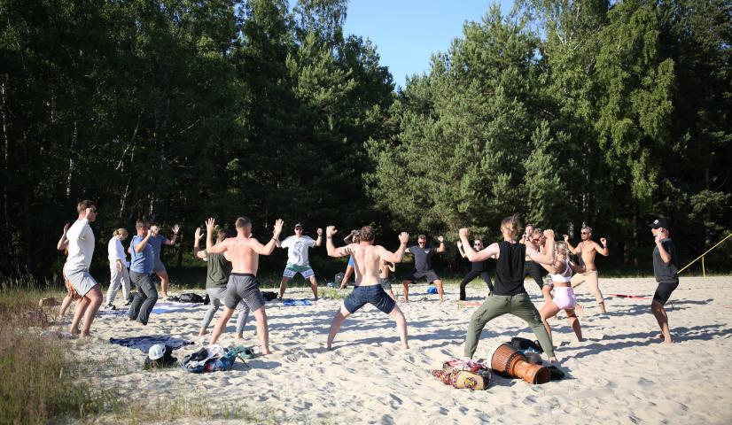 Stovėjimo ant vinių praktika rate