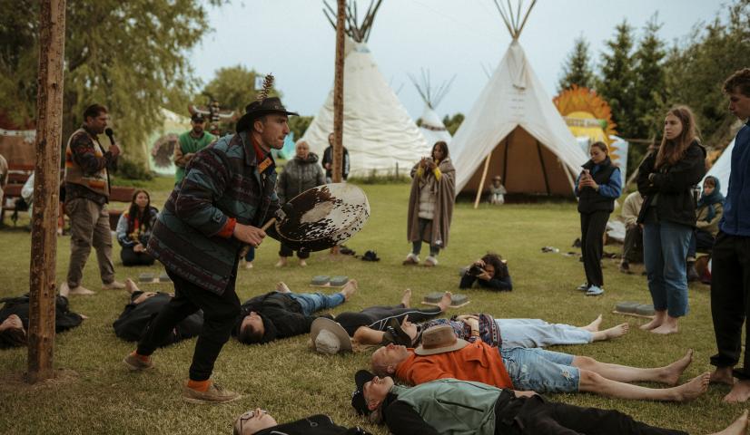 Stovėjimo ant vinių praktika rate