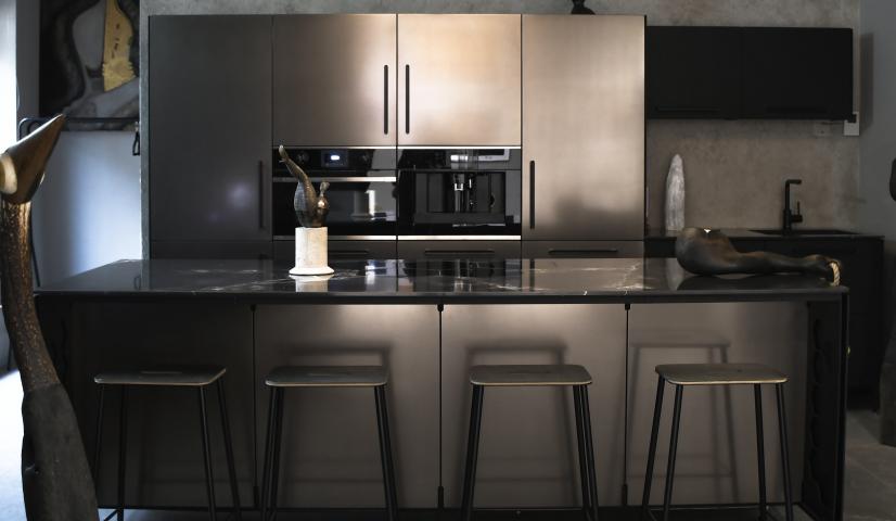 „KALVE“ – meno, dizaino ir įkvėpimo erdvė Užupyje, Jono Mekos skersvėjyje