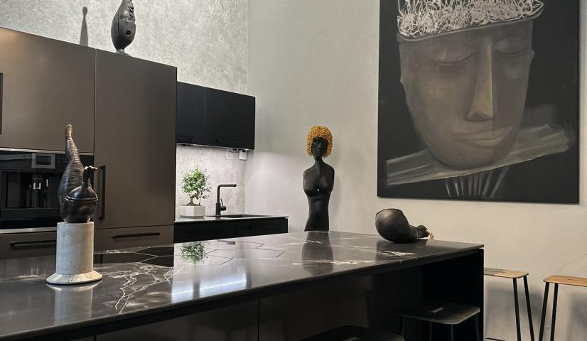 „KALVE“ – meno, dizaino ir įkvėpimo erdvė Užupyje, Jono Mekos skersvėjyje