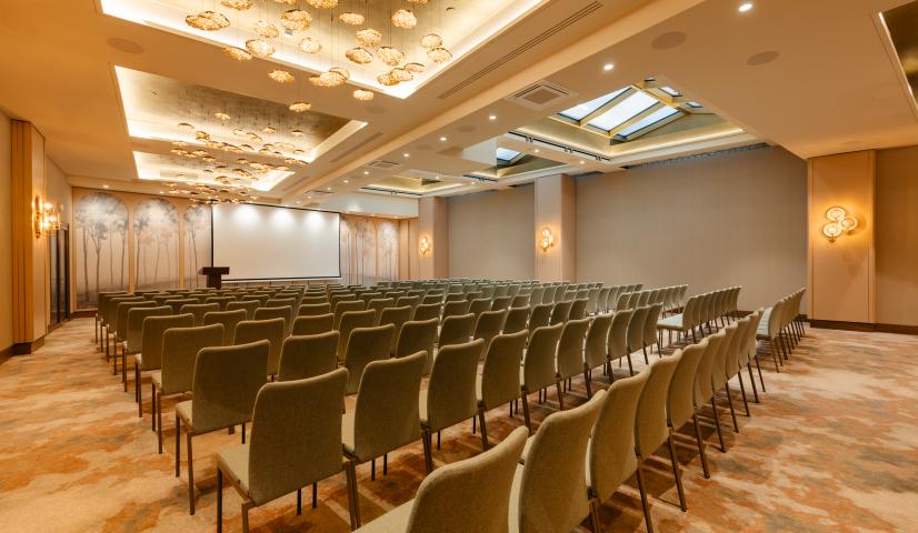 Grand Hotel Vilnius, Curio Collection by Hilton